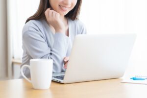女性　在宅ワーク